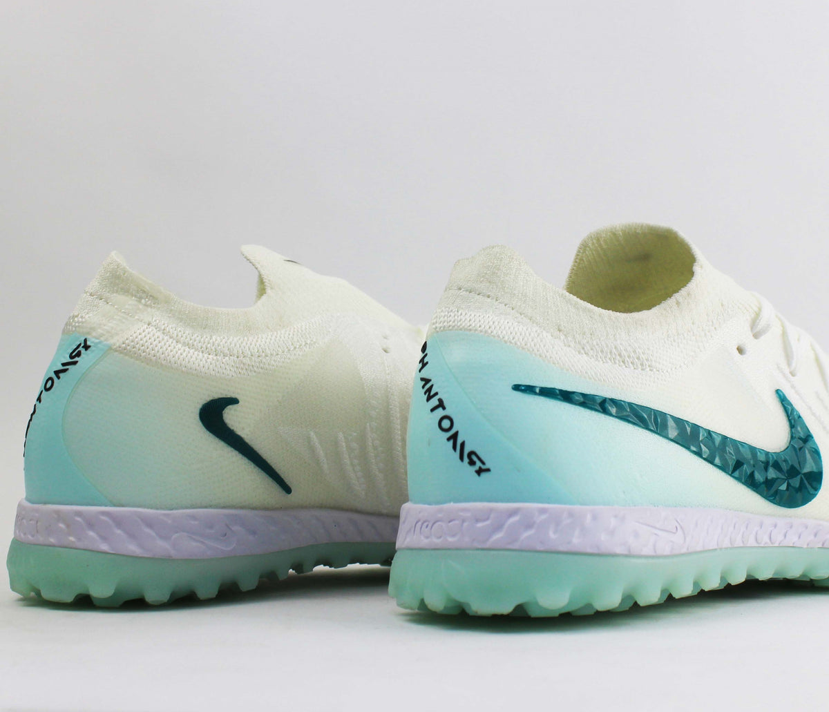 T.Nike Phantom GX ll Vapor "Chromatic-Pack-1"