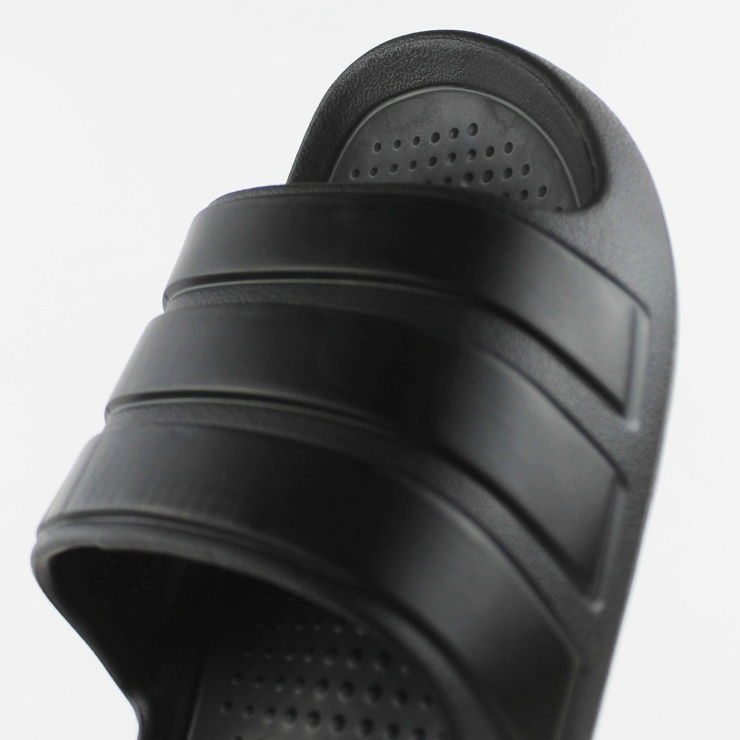 Adilette Flow Slides "Black-Black"
