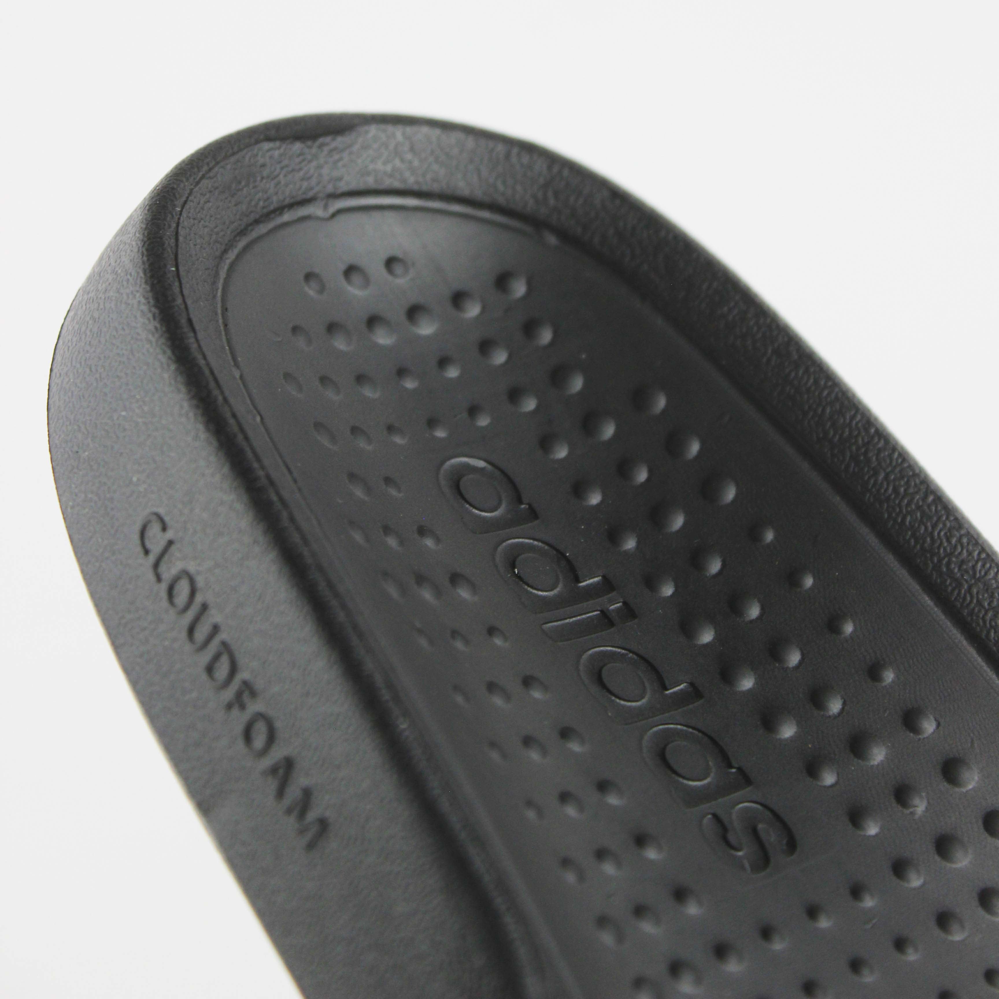 Adilette Flow Slides "Black-Black"