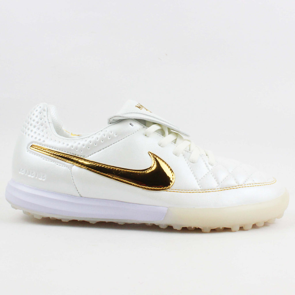 T.Nike Tiempo Legend "Ronaldinho-Edition"