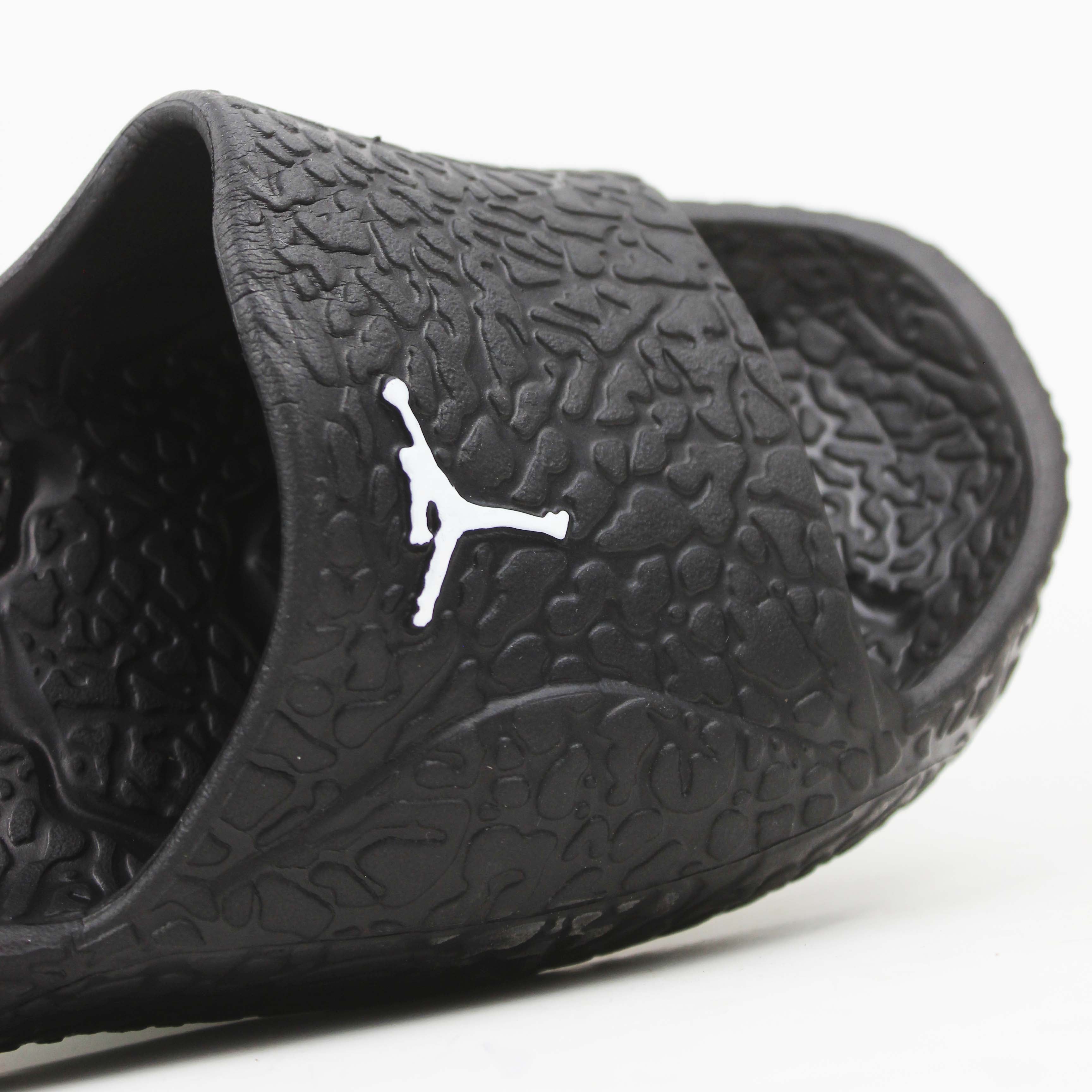 Nike Jordan Franchise Shower Slides "Black-White"