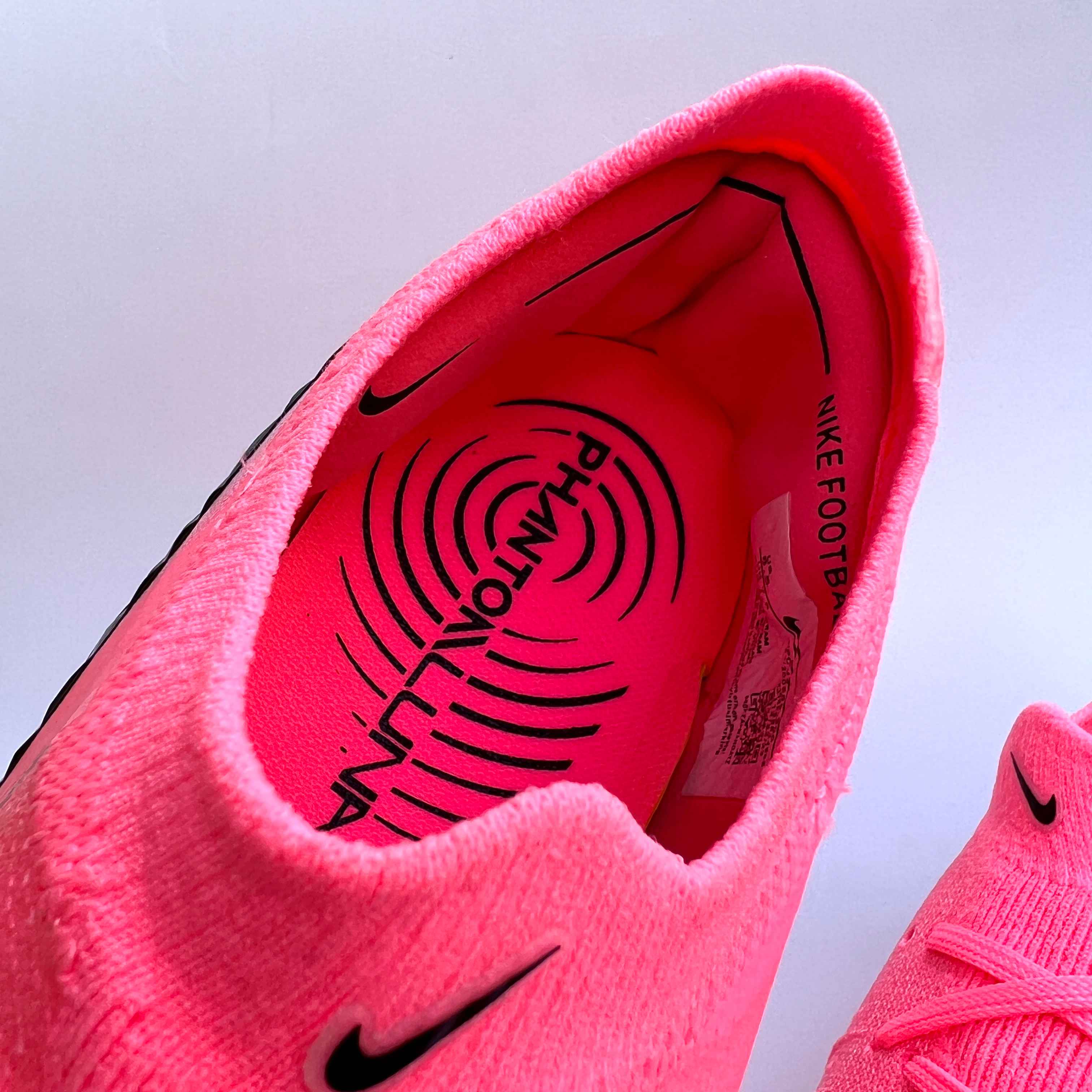 T.Nike Phantom GX ll Vapor "Mad-Brilliance"
