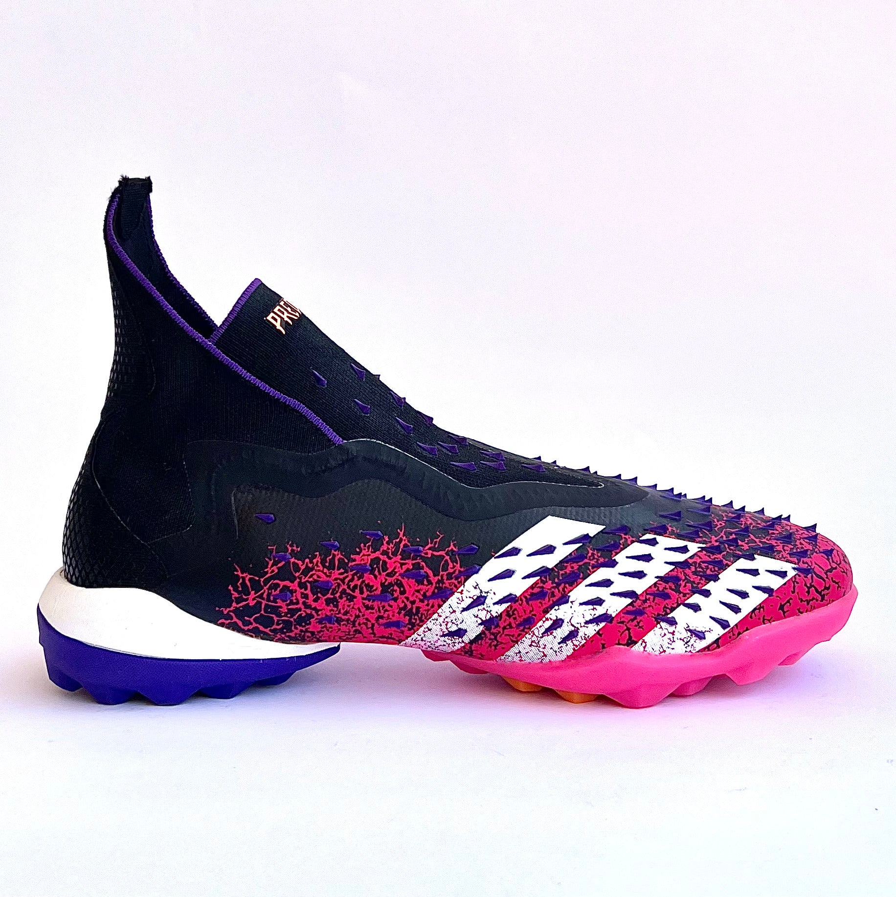T.Adidas Predator Freak Plus "Red-Black"